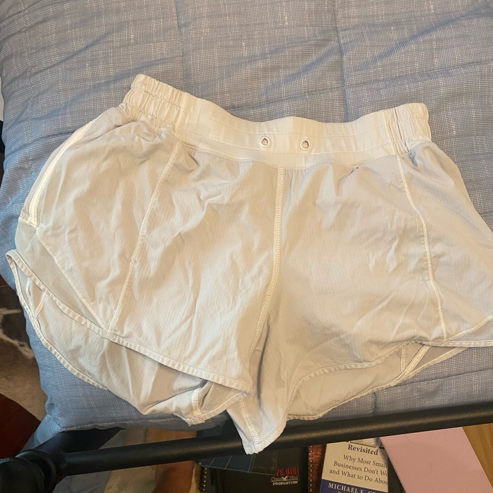 Light Grey Lululemon Hotty Hot Shorts Size 6